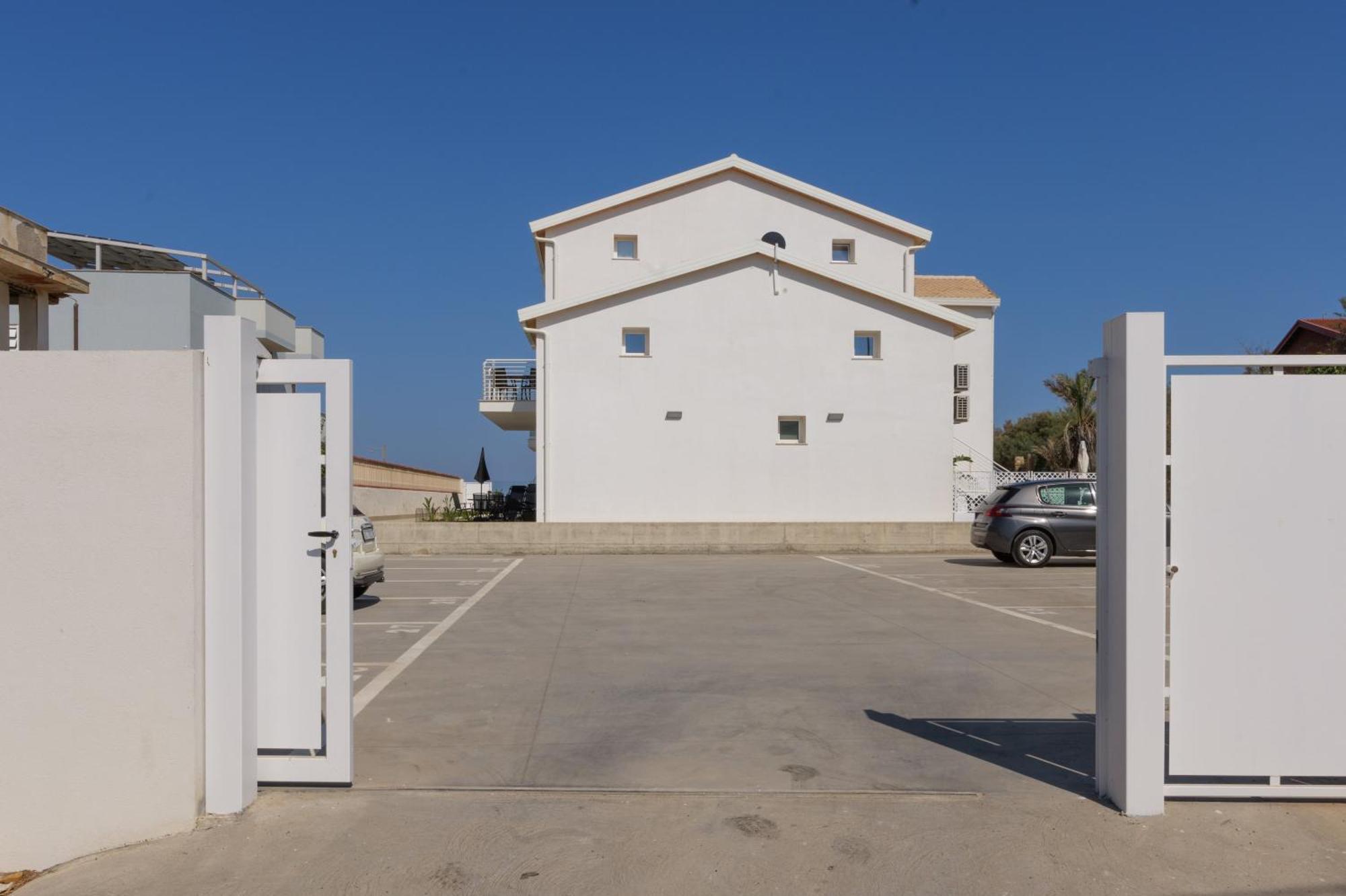 Astro Apartments With Direct Access On The Sea Of Noto Heritage Of Unesco Dış mekan fotoğraf